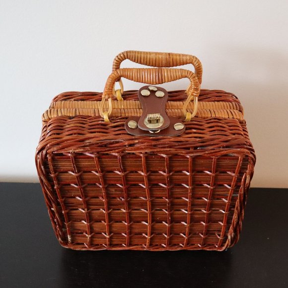 Vintage Porcelain Tea Set - Picture 4 of 7